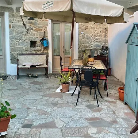 Bed & Breakfast Pascal House Nuoro_iun E5016 3*