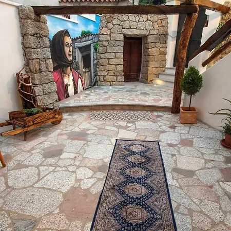 Bed & Breakfast Pascal House Nuoro_iun E5016 3*