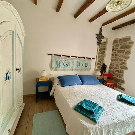 Pascal House Nuoro_iun E5016 Oda ve Kahvaltı